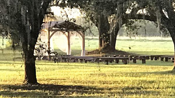 Oaks of Devonaire
