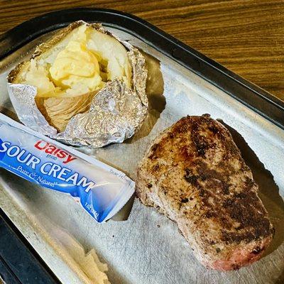 Hoss's Steak & Sea House