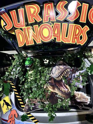 Trunk or treat decoration