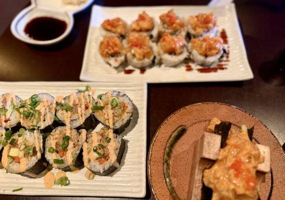 Spicy tuna roll, Godzilla Roll, Scallop Handroll