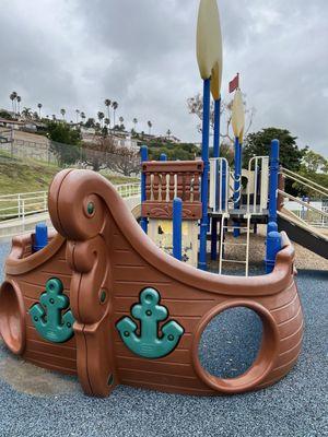 Cool pirate ship design