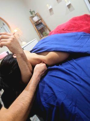 Knead 2 Rlx Massage Therapy