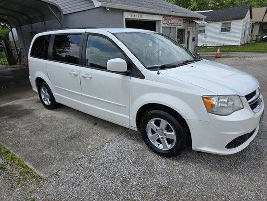 Larry's Auto Detailing