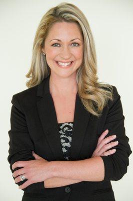 Academy Mortgage Senior Loan Officer, helping families in Oregon, Washington, and California