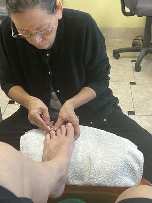 Great customer service. Do a great job at a fantastic price. Clean and reliable. I don't need a fancy place. Highly recommend