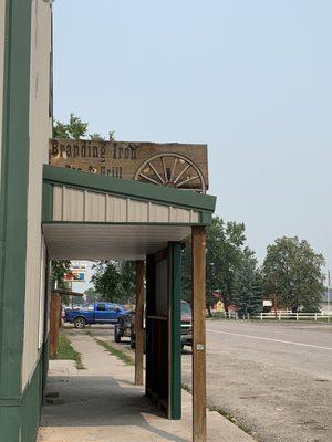 Branding Iron Bar & Grill