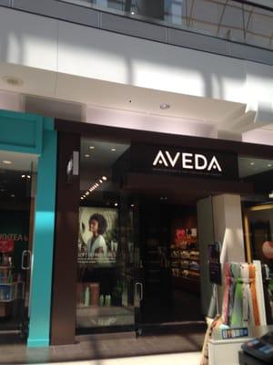 Natick AVEDA -- Natick Mall : 1245 Worcester Street / Route 9, Natick Storefront