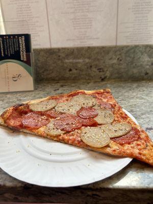 Nino's Pizza