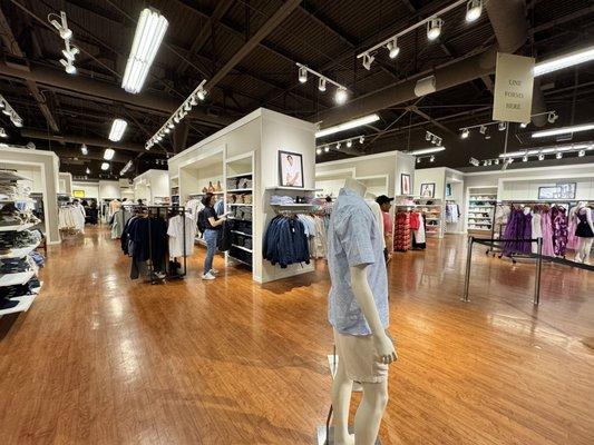 Banana Republic Factory Store