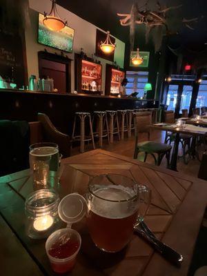 Beer, ambiance, inside seating
