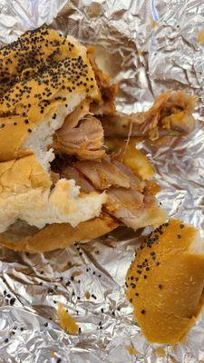 I'm so disappointed...this is the second time I've ordered my fav bbq chicken poor boy at Bill Miller and they've failed me.