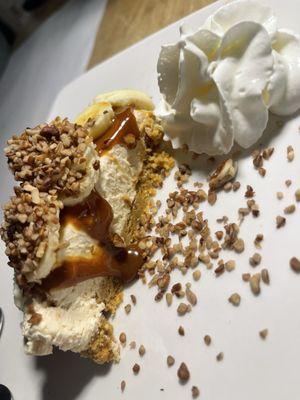 Banana/cajeta cheesecake. Chef's kiss 10/10