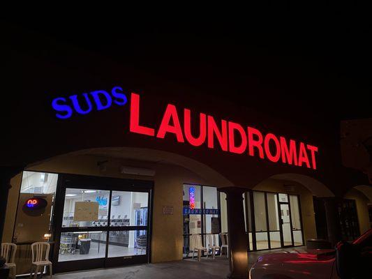 Suds Laundromat
