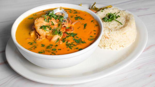 Mixed seafood soup
Served with rice and 3 handmade corn tortillas
