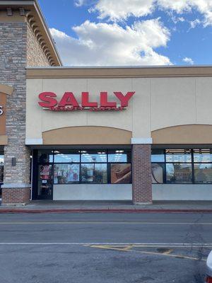 Front of the store at Fort Union!