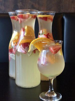 Limoncello Sangria