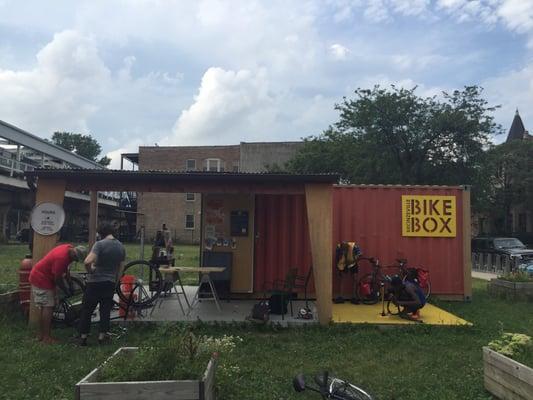 Bronzeville Bike Box