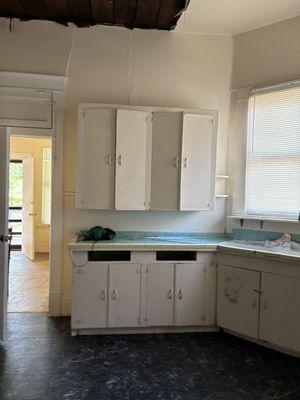 Coastal cleaning and Handyman services