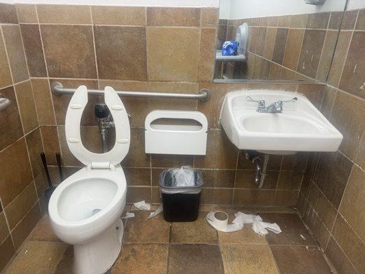 For one of the most wealthiest areas in the country.. absolutely disgusting!