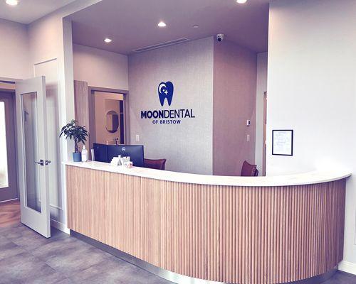 Moon dental of Bristow
