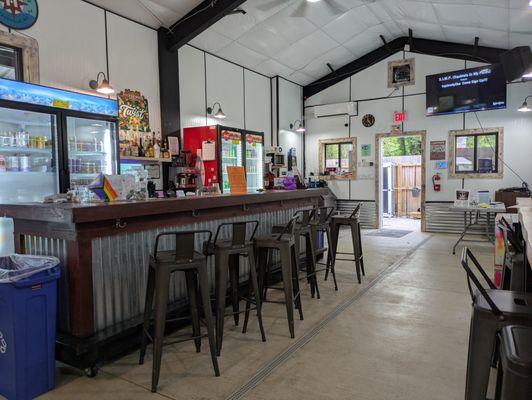 Inside Wagworld Pub and Dog Resort, Fletcher