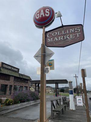 Collins Market & Deli