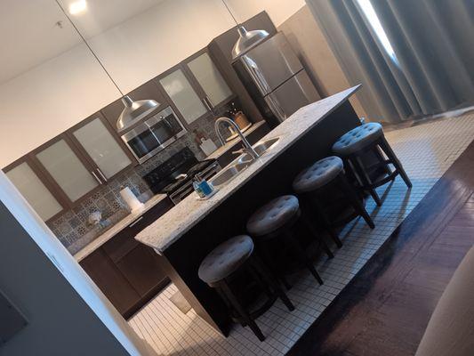 M&M Cleaning Service's