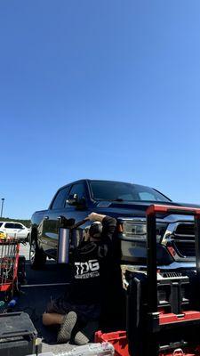 Mobile Repair on a 19 Dodge Ram 1500 Right Fender Hit