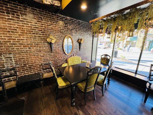 The Black Lantern Tea Room & Bakery