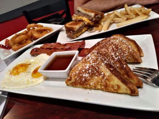 Joe's Top Dog Restaurant & Bar