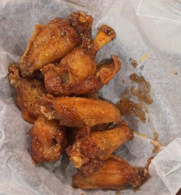 Some pretty tasty wings. Hot honey lemon pepper.