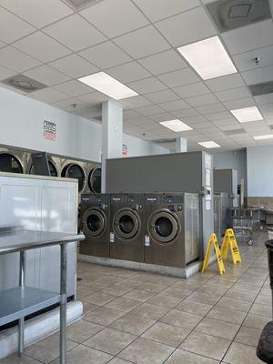 Clean Cycle Laundromat