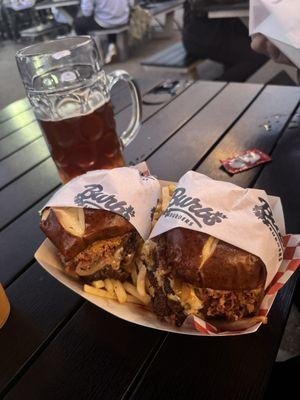 Roadhouse Burgers sooo goooodddddd