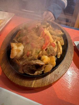 Mixed fajita! Delicious! Recommend!