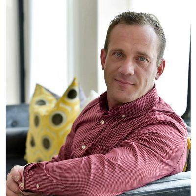 Gregg Lindsay - Luxe Living Group