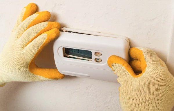 Change out your thermostat with Randle's Heating and Air Conditioning