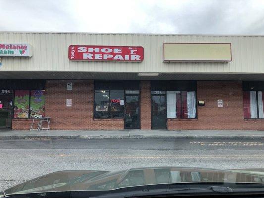 Tony's Shoe Repair