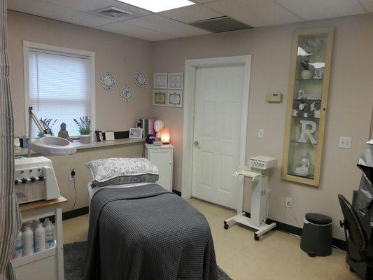 Professional environment with a grade A. Quality care. Rosesthetics