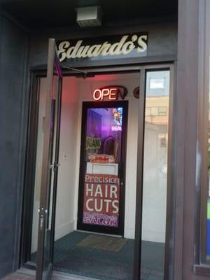 EDUARDO'S beauty Center