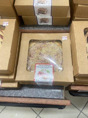 No SAHHH??!! Cherry Almond crunch pie