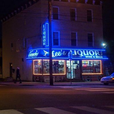 Lee's Liquor Store
