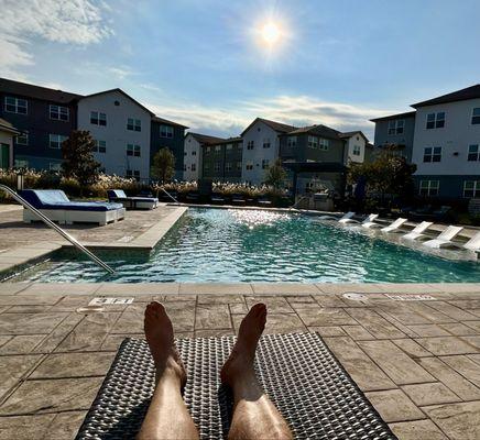 Pool day in November!