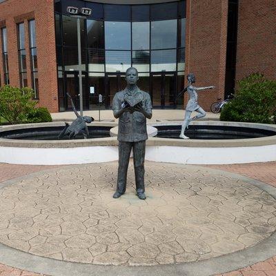 The Samuel Morris Susquicentennial Sculpture by Kenneth Ryden 1995