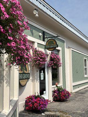 The Grove Beverage Cafe