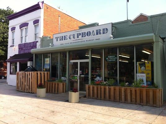 Corner market in Hill East. Responsive to the community's interests. Great to have the Cupboard nearby!