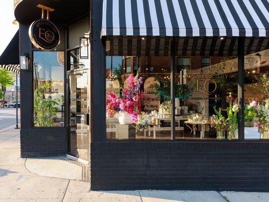 Skin Care For Gents is now located at the Spa in Apothecary EO. Enjoy retail, floral and spa services in one location