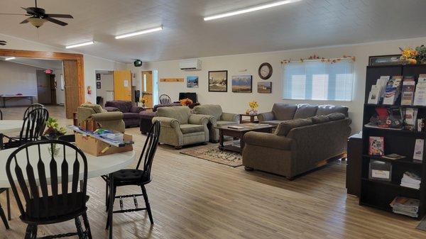 Our livingroom space is great for sipping coffee and chatting with friends. The coffee is always hot!