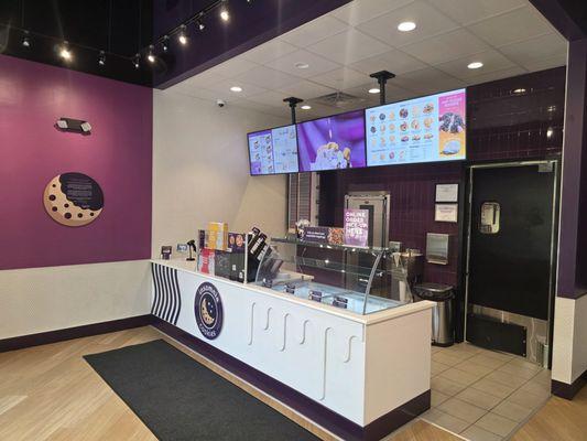 Insomnia Cookies