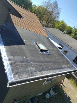 We fix roofing