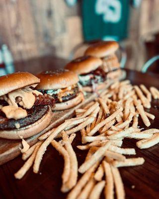 Courtside Bar & Grill